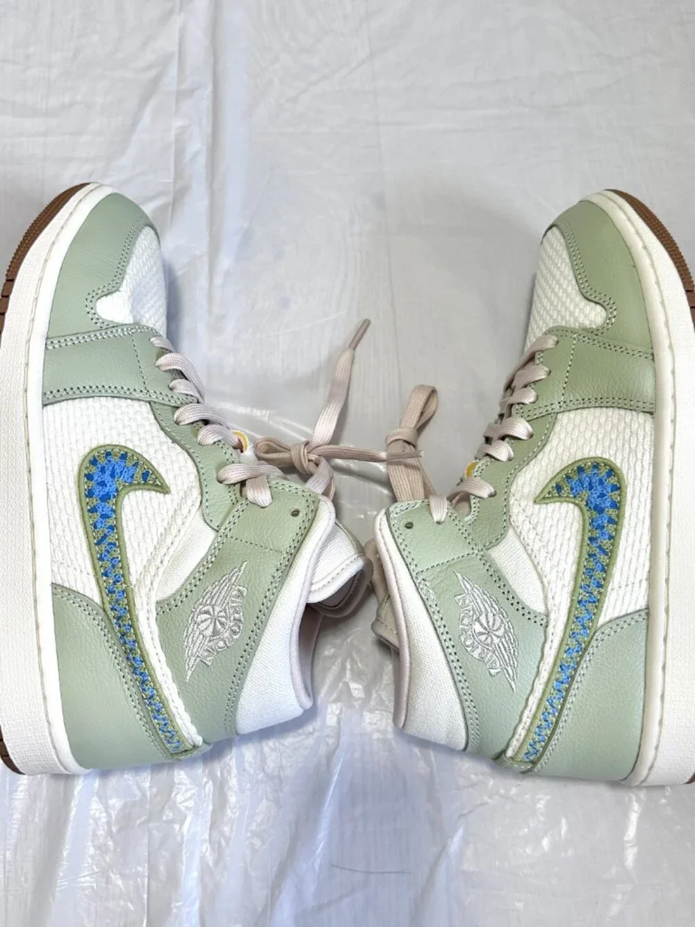 NEW Nike Women's Air Jordan 1 Woven Olive Aura Size 8.5 II0570-302 NO BOX